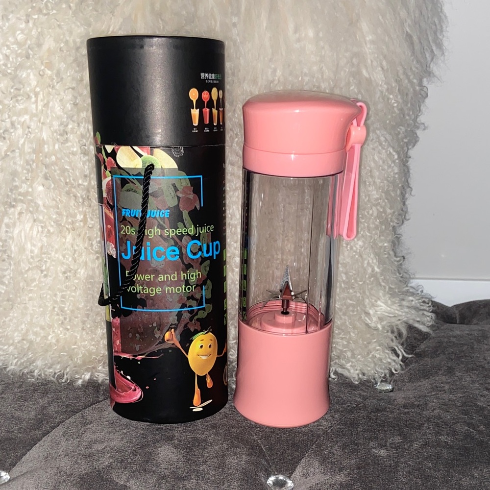Pink Portable Juice Blender